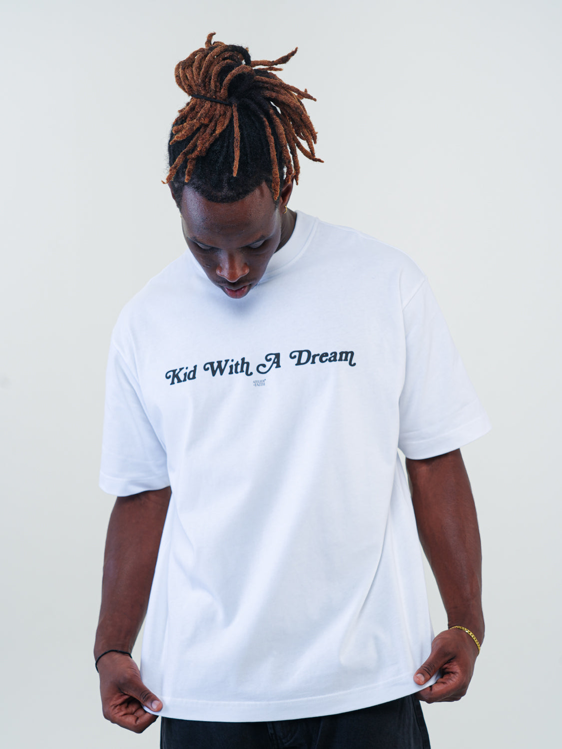KID WITH A DREAM - BASIC TEE