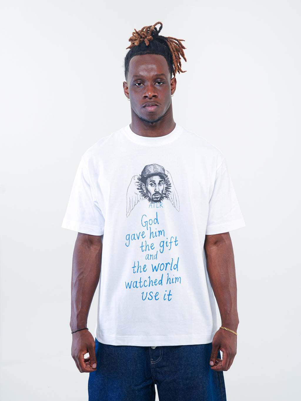 AOF NEGRO SOBRE NEGRO