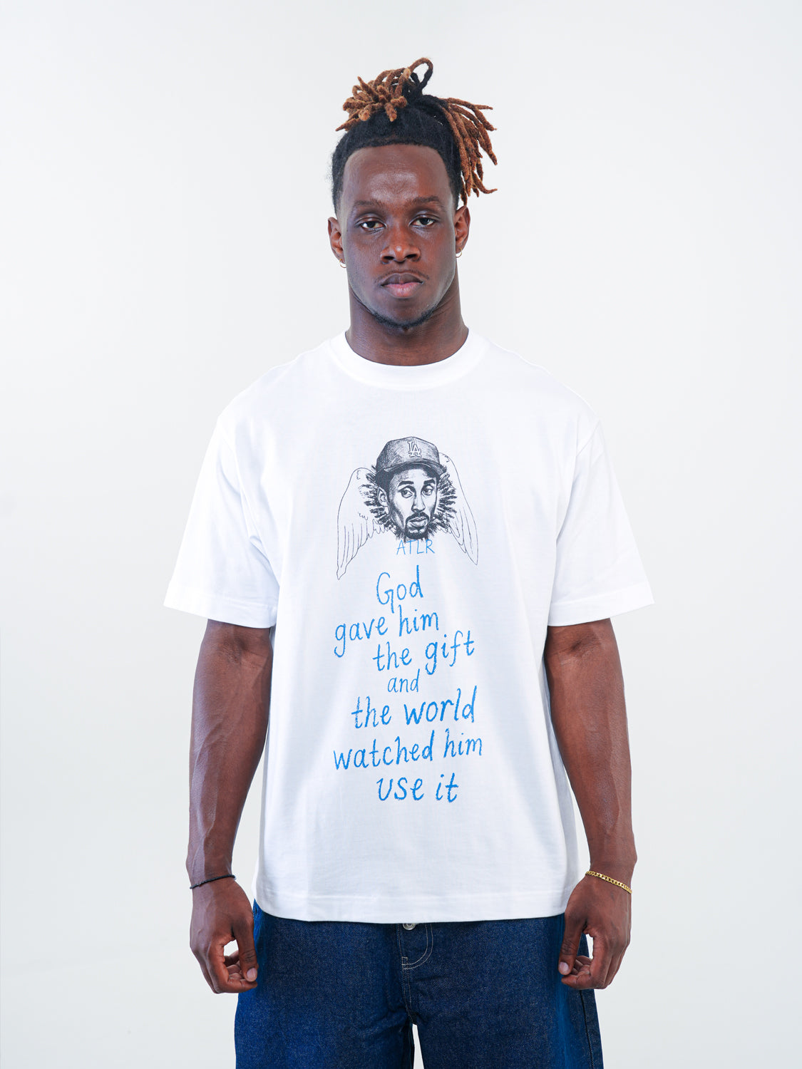 AOF NEGRO SOBRE NEGRO