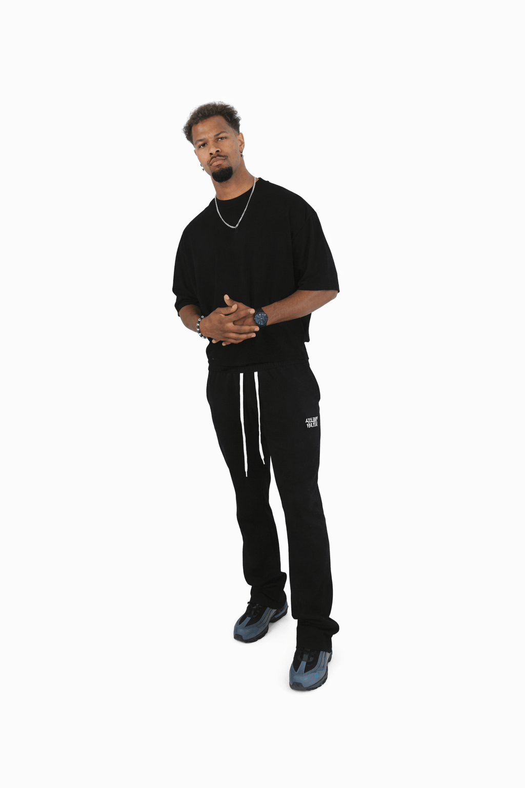 AOF FLARED PANTS - ALLBLACK - Atelier of Faith