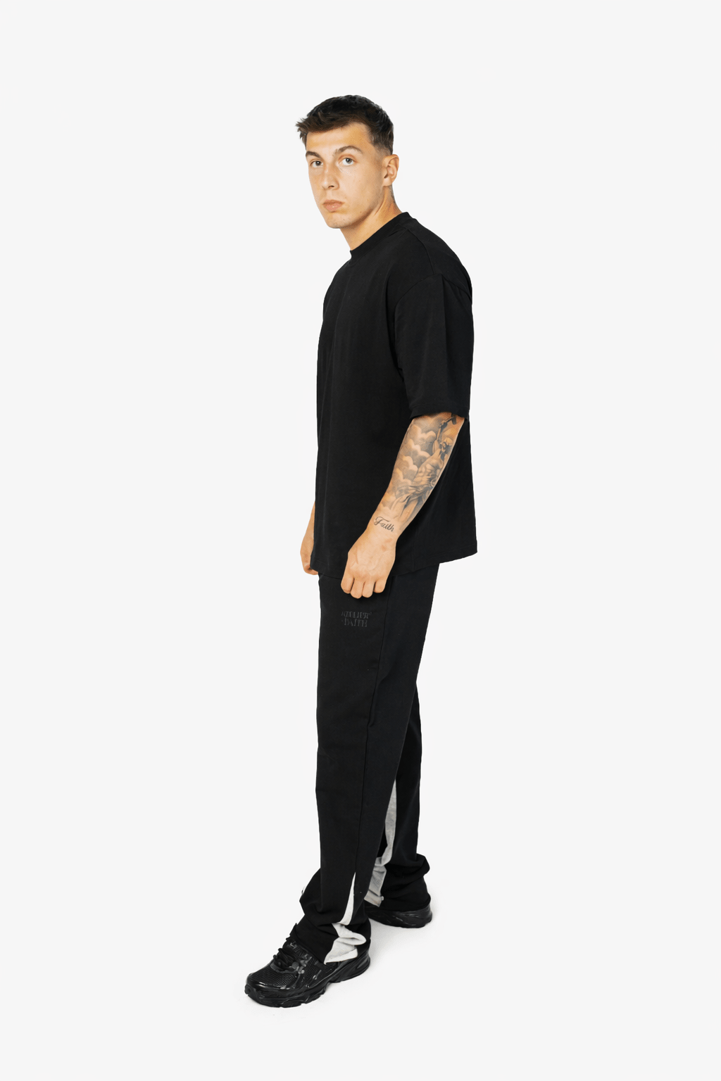 AOF FLARED PANTS - BLACK/GRAY - Atelier of Faith