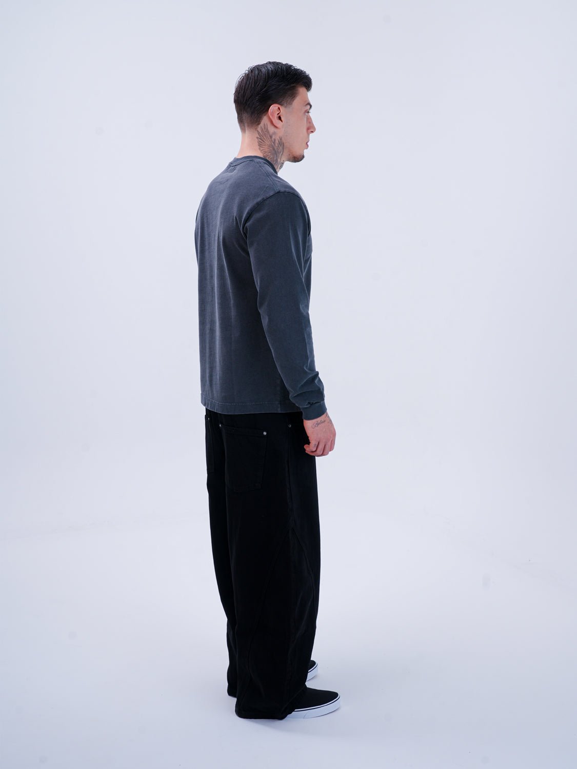 AOF ORIGINALS LONGSLEEVE - ATELIER OF FAITH