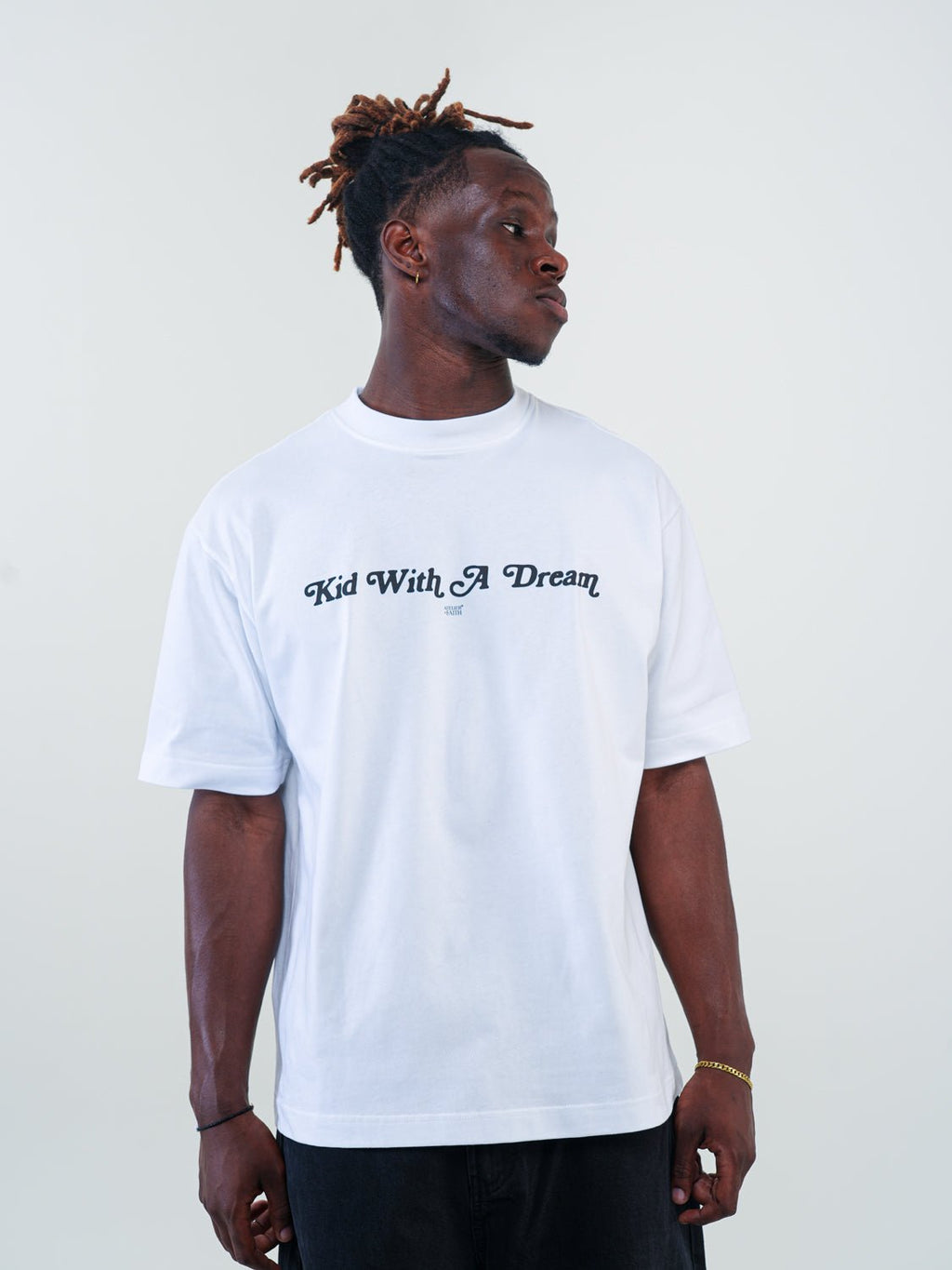 KID WITH A DREAM - BASIC TEE - ATELIER OF FAITH